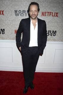 Peter Sarsgaard at the premiere of the Netflix series Wormwood at The Campbell New York 12 12 2017 Foto:xD.xVanxTinex xFuturexImage