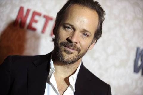 Peter Sarsgaard at the premiere of the Netflix series Wormwood at The Campbell New York 12 12 2017 Foto:xD.xVanxTinex xFuturexImage