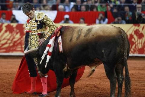 Josa Tomas charity bullfighting in aid of the earthquake victims in the bullring La Monumental Mexico City 13 12 2017 Jose Tomas  Foto:xDyDxFotografosx xFuturexImage