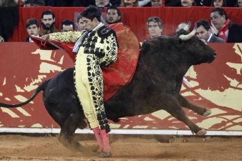 Sergio Flores charity bullfighting in aid of the earthquake victims in the bullring La Monumental Mexico City 13 12 2017 Sergio Flores  Foto:xDyDxFotografosx xFuturexImage