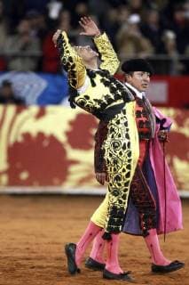 Sergio Flores charity bullfighting in aid of the earthquake victims in the bullring La Monumental Mexico City 13 12 2017 Sergio Flores  Foto:xDyDxFotografosx xFuturexImage