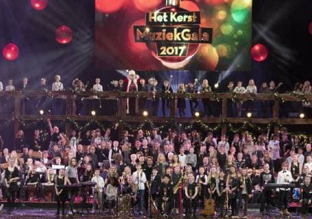 14-12-2017 Rotterdam Queen Maxima during the Christmas Music Gala in Ahoy in Rotterdam. All winning classes of the AvroTros tv program Lang Leve de Muziek Show performed in the largest schoolband in The Netherlands. With Janine van den Ende and Monique des Bouvrie  Copyright: xPPE WERFx