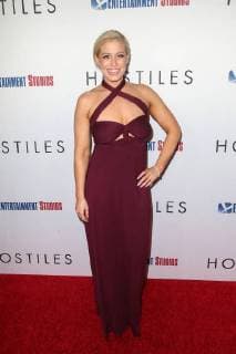 Whitney Bowers at the Hostiles Film Premiere on 14 12 2017 at Beverly Hills Los Angeles Hostiles Film Premiere in Los Angeles 2017