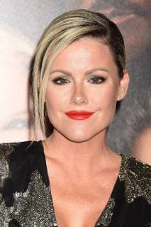 Kathleen Robertson at the Father Figures Movie Premiere on 13 12 2017 in Los Angeles Father Figures Movie Premiere in Hollywood Los Angeles 2017