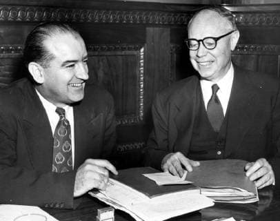 Washington bureau way cleared for reorganisation power extension. The Senate government operations committee reversed itself by 9-3 vote and sent to the Senate, the house approved reorganisation power for the president. This action clears the way for the Senate to act on a bill extending the president s power to reorganise the government if Congress doesn t veto the plans. Above, Sen Robert Ray Taft (R-Ohio) (right) Senate Majority, and Sen Joseph McCarthy, chairman of the committee, talk over the group s decision. 4 February 1953, Washington United States Copyright: Topfoto  !ACHTUNG AUFNAHMEDATUM GESCHÄTZT! UnitedArchives1329502