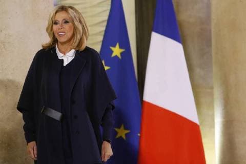 Brigitte Macron HANDBALL : Emmanuel Macron recoit les Handballeuses Francaises a l Elysee - 18 12 2017 MichaelBaucher Panoramic 