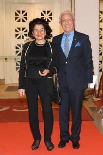 Hannover 19 12 2017 HCC awarding Leibniz ring on Hans Georg Näder Chief of the medical and prosthetic manufacturer Otto Bock from Duderstadt district of Göttingen Prof Dr Madjid Samii with his wife Mahshid