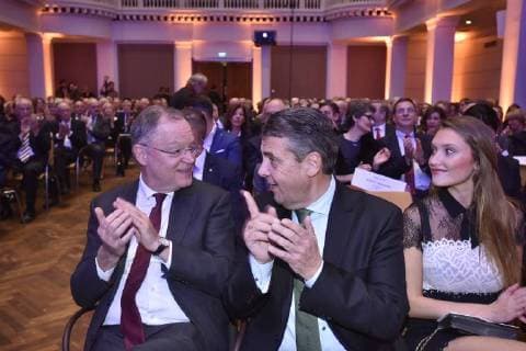 Leibniz-Ring-Verleihung in Hannover 19.12.17, Hannover , - Verleihung Leibnizring Kuppelsaal und Leibnizsaal Stephan Weil , Sigmar Gabriel -