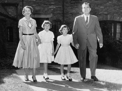 Veep Has The Ideal Look For A Father. Vice President Richard M. Nixon strolls in the grounds of their Washington home with his wife, Pat, and children Patricia, 11, and Julie, who will be 9 in July. In a recent poll of the American Women s Institute, Mr. Nixon not only topped a list of the nation s best-dressed fathers but also topped the list of 10 fathers in public life to win the title of the ideal look . Washington, USA. 03 June 1967., Washington USA Copyright: Topfoto  !ACHTUNG AUFNAHMEDATUM GESCHÄTZT! UnitedArchives1344221