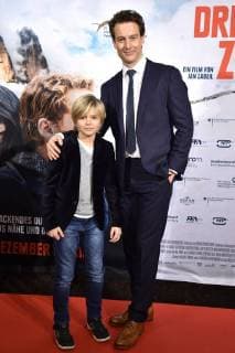 Bob Montgomery and Alexander Fehling at the premiere of the movie three peaks three peaks in the international cinema Berlin 20 12 2017 Foto:xN.xKubelkax xFuturexImage