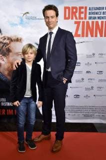 Bob Montgomery and Alexander Fehling at the premiere of the movie three peaks three peaks in the international cinema Berlin 20 12 2017 Foto:xN.xKubelkax xFuturexImage