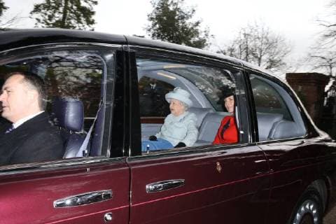 . 24 12 2017. Sandringham , United Kingdom. The Queen and Countess of Wessex at a church service at Sandringham in Norfolk, United Kingdom.  xStephenxLockx xi-Imagesx IIM-16654-0009