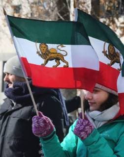 January 6, 2018 - Toronto, Ontario, Canada - Hundreds of Canadians take part in a protest against the Islamic Republic of Iran in Toronto, Ontario, Canada, on January 06, 2018. Protestors showed their solidarity with anti-government demonstrators in Iran and their support of a national uprising of the Iranian people. Protesters called for a regime change for social justice and freedom and democracy in Iran. There was a also a call that power in Iran be returned to Reza Pahlavi, the former Crown Prince of Iran and the last heir apparent to the defunct throne of the Imperial State of Iran and the current head of the exiled House of Pahlavi. Toronto Canada  - ZUMAn230 20180106_zaa_n230_1116 Copyright: xCreativexTouchxImagingxLtdx