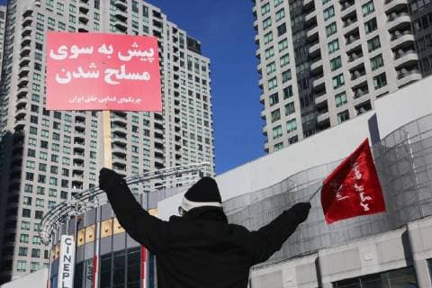 January 6, 2018 - Toronto, Ontario, Canada - Hundreds of Canadians took part in a protest against the Islamic Republic of Iran in Toronto, Ontario, Canada, on January 06, 2018. Protestors showed their solidarity with anti-government demonstrators in Iran and their support of a national uprising of the Iranian people. Protesters called for a regime change for social justice and freedom and democracy in Iran. There was a also a call that power in Iran be returned to Reza Pahlavi, the former Crown Prince of Iran and the last heir apparent to the defunct throne of the Imperial State of Iran and the current head of the exiled House of Pahlavi. Toronto Canada  - ZUMAn230 20180106_zaa_n230_1113 Copyright: xCreativexTouchxImagingxLtdx