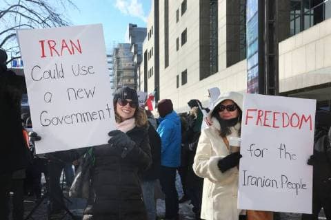 January 6, 2018 - Toronto, Ontario, Canada - Hundreds of Canadians take part in a protest against the Islamic Republic of Iran in Toronto, Ontario, Canada, on January 06, 2018. Protestors showed their solidarity with anti-government demonstrators in Iran and their support of a national uprising of the Iranian people. Protesters called for a regime change for social justice and freedom and democracy in Iran. There was a also a call that power in Iran be returned to Reza Pahlavi, the former Crown Prince of Iran and the last heir apparent to the defunct throne of the Imperial State of Iran and the current head of the exiled House of Pahlavi. Toronto Canada  - ZUMAn230 20180106_zaa_n230_1152 Copyright: xCreativexTouchxImagingxLtdx