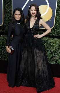 Golden Globe Awards - Stars bringen Frauen-Aktivistinnen auf den roten Teppich January 7, 2018 - Hollywood, California, U.S. - Salma Hayek, Ashley Judd attends The 75th Golden Awards Arrivals held at the Beverly Hilton Hotel in Beverly Hills, California on January 7, 2018. 2018 Beverly Hills U.S. - ZUMAl86_ 20180107_zaf_l86_091 Copyright: xDavexLongendykex