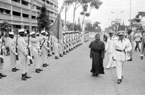 JOSEPH KASAVUBU WITH PRESIDENT ABBE FULBERT YOULOU IN CONGO ; 30 JANUARY 1963, Copyright: Topfoto  UnitedArchivesIPU450462