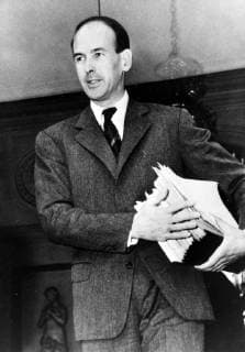 VALERY GISCARD D ESTAING V G - FRENCH FINANCEMINISTERS NAMED BY ASSASSINS IN PARIS ; 20 FEBRUARY 1963, Copyright: Topfoto  UnitedArchivesIPU451587