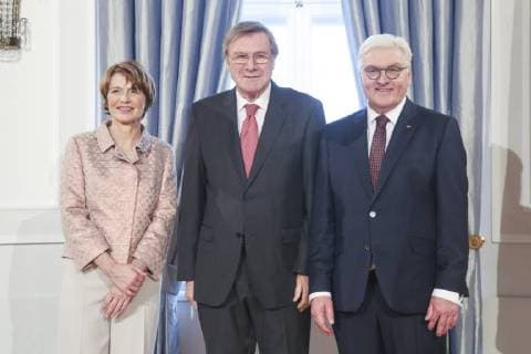 Elke Büdenbender, Wolfgang Gerhardt, Friedrich-Naumann-Stiftung und Frank Walter Steinmeier beim Neujahrsempfang des Bundespräsidenten im Schloss Bellevue am 09.01.2018 in Berlin. Neujahrsempfang beim Bundespräsidenten Steinmeier in Berlin *** Elke Büdenbender Wolfgang Gerhardt Friedrich Naumann Foundation and Frank Walter Steinmeier at the new year reception of the President in the Bellevue Palace on 09 01 2018 in Berlin new year s reception at the Steinmeier German President in Berlin