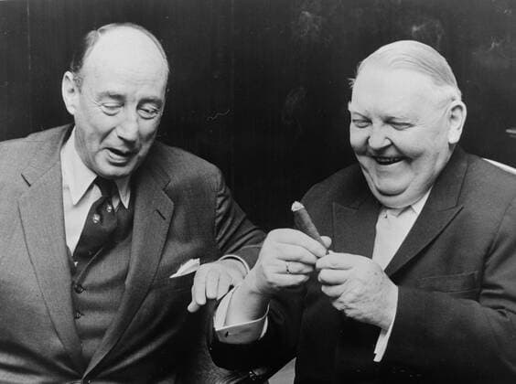 ADLAI STEVENSON WITH WEST GERMAN VICE CHANCELLOR LUDWIG ERHARD IN BONN ; 5 APRIL 1963, Copyright: Topfoto  UnitedArchivesIPU454315