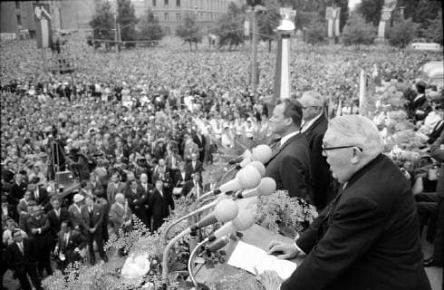 WEST GERMAN VICE CHANCELLOR LUDWIG ERHARD AT ANNIVERSARY OF 1953 EAST BERLIN REVOLT ; 19 JUNE 1963, Copyright: Topfoto  UnitedArchivesIPU458941