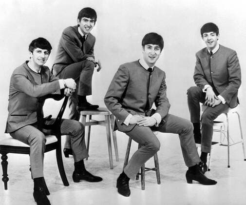 8 OCTOBER 1963 THE BEATLES - RINGO STARR, GEORGE HARRISON, JOHN LENNON AND PAUL MCARTNEY. LONDON, ENGLAND., London United Kingdom England Copyright: Topfoto  UnitedArchivesIPU464595