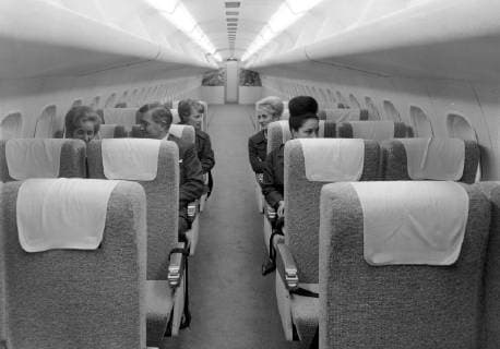 CONCORD SUPERSONIC PLANE OF PLYWOOD - FULL SCALE IN BRISTOL - AVIATION JOUNALISTS LOOK AT AIRCRAFT ; 24 OCTOBER 1963, Copyright: Topfoto  UnitedArchivesIPU465570