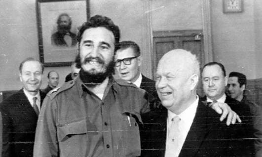 SOVIET PRIME MINISTER NIKITA KHRUSHCHEV WITH CUBAN PREMIER FIDEL CASTRO SMILING IN MOSCOW ; 13 JANUARY 1964, Copyright: Topfoto  UnitedArchivesIPU469664