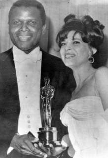 SYDNEY POITIER WITH OSCAR ACADEMY AWARD AND ANNE BANCROFT IN SANTA MONICA ; 14 APRIL 1964, Copyright: Topfoto  UnitedArchivesIPU474943