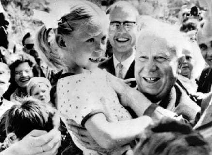 SOVIET PRIME MINISTER NIKITA KHRUSHCHEV IN BERGEN NORWAY WITH A CHILD ; 1 JULY 1964, Copyright: Topfoto  UnitedArchivesIPU480002