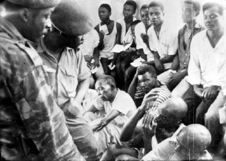 CAPTURED REBELS AFTER BEING ROUNDED BY MERCENARIES IN STANLEYVILLE, CONGO ; 26 NOVEMBER 1964, STANLEYVIL Copyright: Topfoto  UnitedArchivesIPU489132