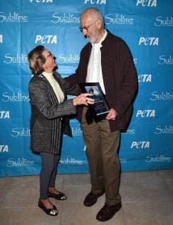 FORT LAUDERDALE, FL - JANUARY 11: Television icon James Cromwell receives PETA s annual Hero to Animals Award at a special dinner honoring him at South Florida s Sublime Restaurant & Bar on January 11, 2018 in Fort Lauderdale, Florida Copyright: xHoo-Me.com xMediaPunchx