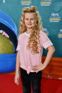 Youtuberin Mavie Noelle posing on 14 01 2018 in Cologne at the premiere of the movie help I my parents shrunk 01 in German cinemas coming on 18