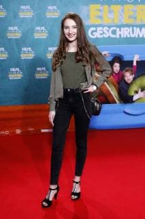 Lara at the premiere of the movie help I have shrunk my parents at the Cinedom Cologne 14 01 2018 Foto:xC.xHardtx xFuturexImage