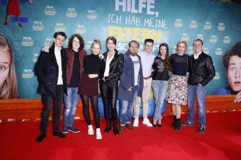 Eloi Christian Maximilian Ehrenreich Lina Hüesker Anja Kling Axel Stein Oskar Keymer Julia Hartmann Andrea Sawatzki and Tim Trageser at the premiere of the movie help I have shrunk my parents at the Cinedom Cologne 14 01 2018 Foto:xC.xHardtx xFuturexImage
