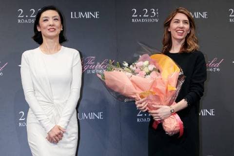 (L to R) Japanese dancer Tamiyo Kusakari and director Sofia Coppola, pose for the cameras during the Japan premiere for the film The Beguiled on January 17, 2018, Tokyo, Japan. Coppola won best director at the Cannes Film Festival for the movie which is a remake of the 1971 Clint Eastwood film. The Beguiled opens in Japanese theaters on February 23.  (gxta_scoppola021)