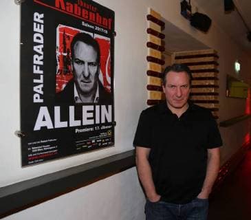 Premiere alone Vienna Rabenhof 17 01 2018 Robert PALFRADER