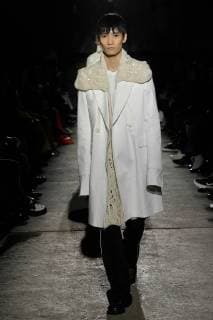 (180119) -- PARIS, Jan. 19, 2018 -- A model presents a creation of Dries Van Noten during the men s fashion week for 2018-19 autumn winter men s collection in Paris, France on Jan. 18, 2017. ) (psw) FRANCE-PARIS-MEN S FASHION WEEK-DRIES VAN NOTEN PieroxBiasion 