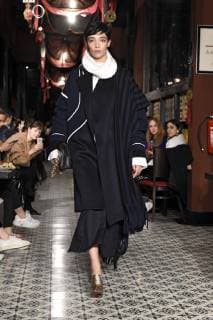 Model with the William fan fashion show at the Berlin fashion week autumn winter 2018 in the Kronprinzenpalais in Berlin 18 01 2018 Foto:xF.xKernx xFuturexImage