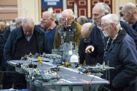 January 19, 2018 - London, London, UK - London, UK. Model engineering enthusiasts admire a model of HMS Ark Royal (R09), built by Dave Fortey, at the London Model Engineering Exhibition at Alexandra Palace. Fortey, a former Royal Navy mechanic and sub-lieutenant, built the model over 25 years. It is the first time it has been put on display to the public. London UK  - ZUMAl94_ 20180119_zaf_l94_027 Copyright: xRobxPinneyx