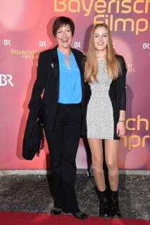 Jule Ronstedt with her daughter Helen at the Bavarian film award ceremony 2018 on November 19 01 2018 in the Prinzregententheater in Munich Bayerischer Filmpreis 2018 in Munich