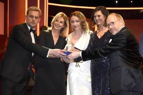 Sebastian Bezzel Kerstin Schmidbauer Lisa Maria Potthoff Ilse Aigner and Simon Schwarz at the ceremony of the Bavarian film awards 2017 in the Prinzregententheater Munich 19 39 01 2018 Foto:xP.xSchönbergerx xFuturexImage