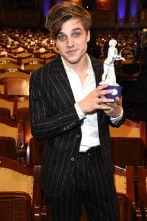 Jonas Dassler award of the Bavarian film awards 2017 in the Prinzregententheater Munich 19 39 01 2018 Foto:xP.xSchönbergerx xFuturexImage