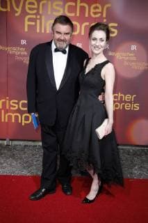 Peter Tebogo luck with Katharina Botzenhart at the ceremony of the Bavarian film awards 2017 in the Prinzregententheater Munich 19 39 01 2018 Foto:xS.xGabschx xFuturexImage