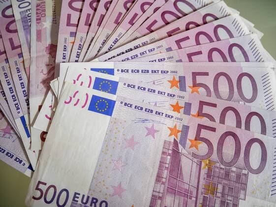 500, Fuenfhundert Euro Geldscheine. Berlin, 2501.2018. Berlin Deutschland *** 500 five hundred euro banknotes Berlin 2501 2018 Berlin Germany Copyright: xThomasxWiegold xphotothek.netx