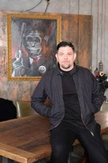 Hamburg Tim Mälzer presents in its hamburger restaurant Bullerei the new season kitchen impossible from the age 4 2 2018 to see on VOX