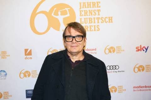 The writer and musician Sven Regener comes on 28 01 2018 to the ceremony of the Ernst Lubitsch Prize in Berlin is Charly Huebner actor for his comedic performance in the film magical mystery or the return of Karl Schmidt honoured the ceremony traditional trophy Center took place at a Gala in the cinema Babylon in Berli