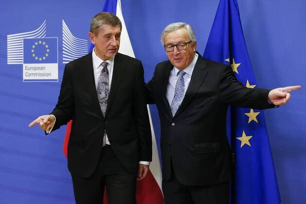 (180129) -- BRUSSELS, Jan. 29, 2018 -- European Commission President Jean-Claude Juncker (R) meets with visiting Czech interim Prime Minister Andrej Babis in Brussels, Belgium, Jan. 29, 2018. ) BELGIUM-BRUSSELS-EU-JUNCKER-CZECH REPUBLIC-PM-MEETING YexPingfan 