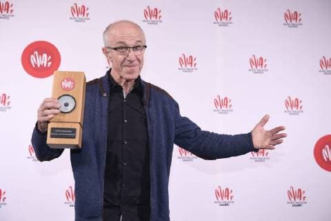 Raymond van het Groenewoud celebrates with his trophy at the eleventh edition of the MIA s (Music Industry Award) award show, in Brussels, Tuesday 30 January 2018. The MIA awards are handed out by the VRT and Kunstenpunt.  JASPERxJACOBS 05286772