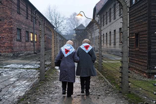 73 th anniversary of the liberation of Auschwitz two women who survived the concentration camp run on 27 01 2018 on barracks of the former concentratio Copyright: epd-bild DanielxSchaefer EDITORIAL USE ONLY
